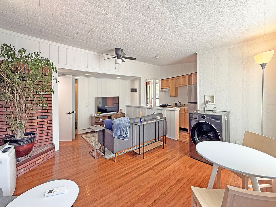 839 Pondview Roa